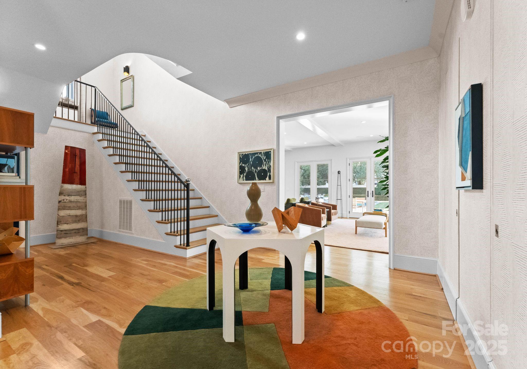 547 Cherokee Road Charlotte, NC 28207 - Photo 3 of 48 Gallery Image 3