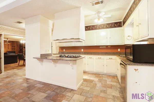 $279,000 | 1526 June Drive, Denham Springs, LA 70726