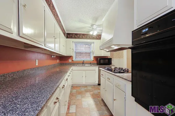 $279,000 | 1526 June Drive, Denham Springs, LA 70726