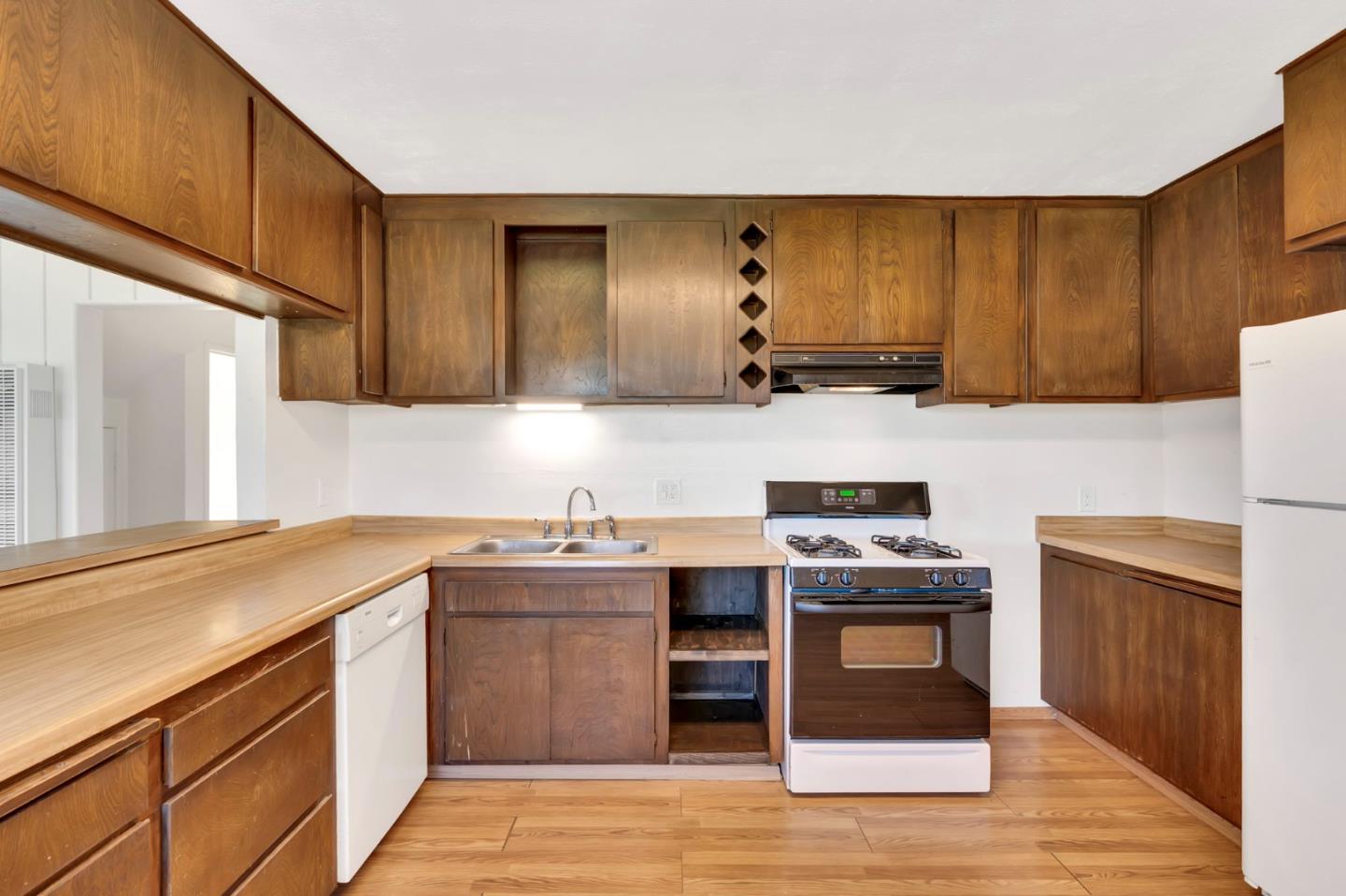 691 Foster Road Napa, CA 94558 - Photo 7 of 39 Gallery Image 7