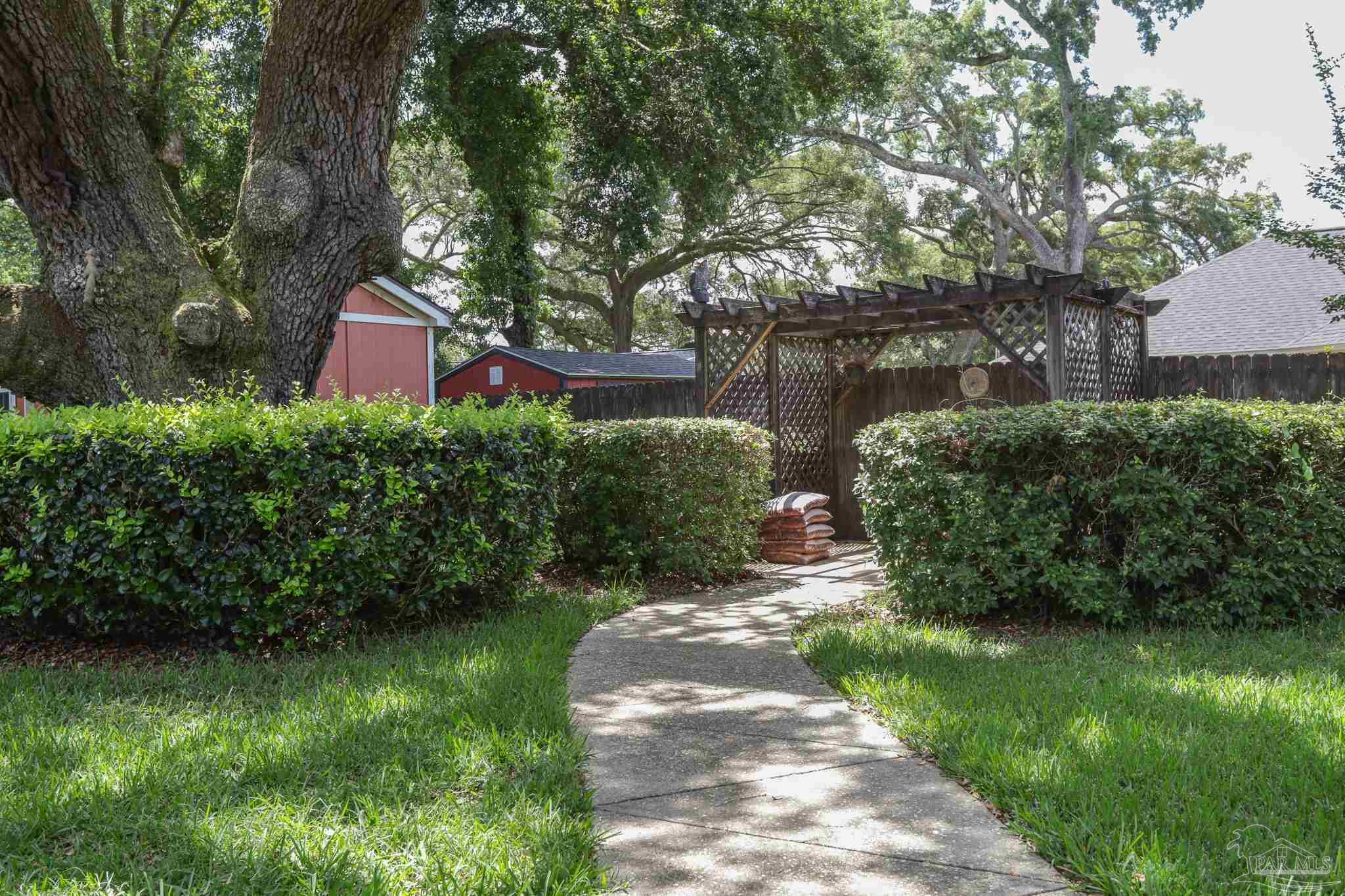 5035 Midas Road Pensacola, FL 32526 - Photo 7 of 42 Gallery Image 7