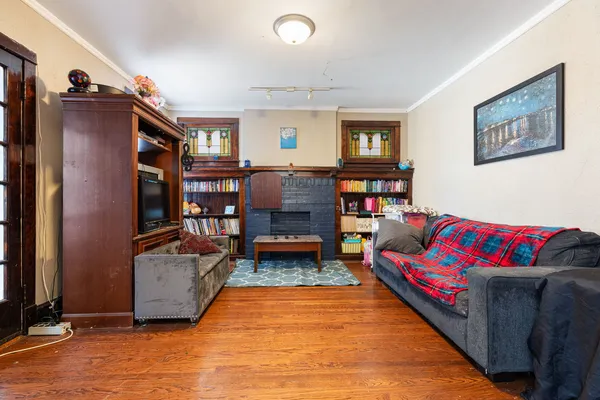 $824,999 | 4519 North Troy Street, Chicago, IL 60625