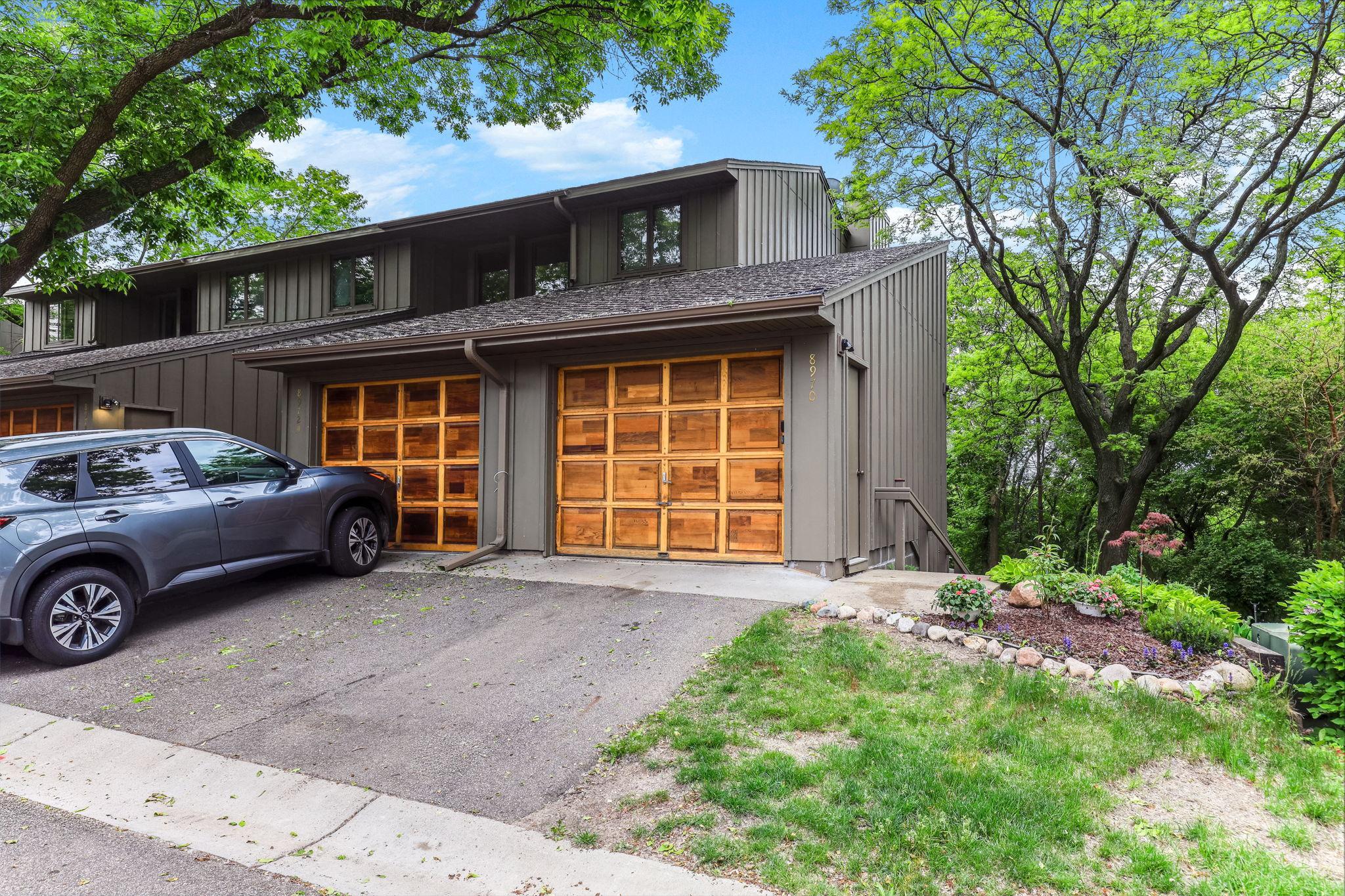 8970 Neill Lake Road Eden Prairie, MN 55347 - Photo 28 of 37
