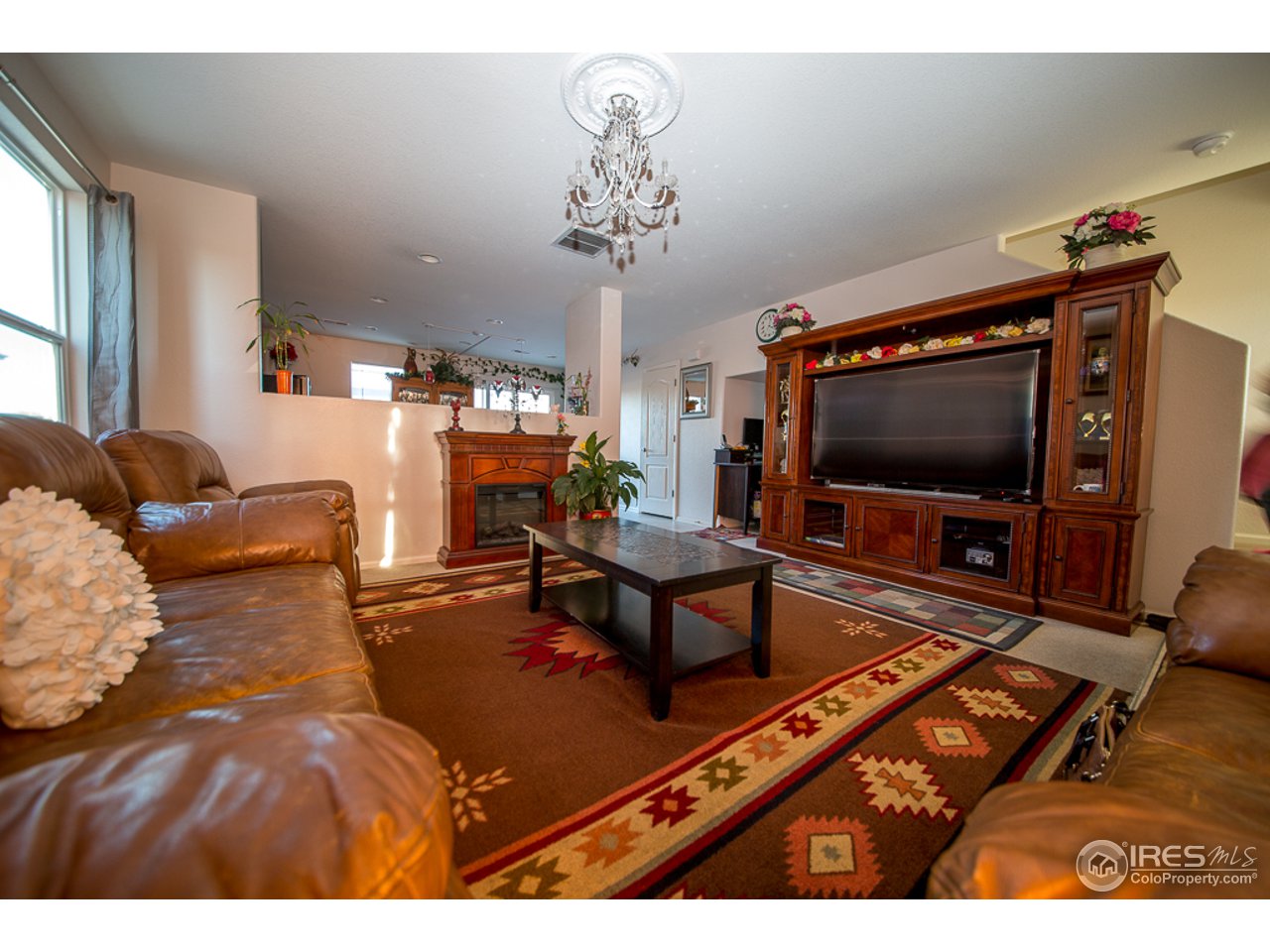 10476 Lower Ridge Road Longmont, CO 80504 - Photo 6 of 21 Gallery Image 6