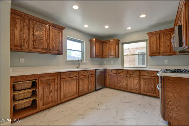 $267,500 | 160 Silver Shadow Drive, Unit A, El Paso, TX 79912