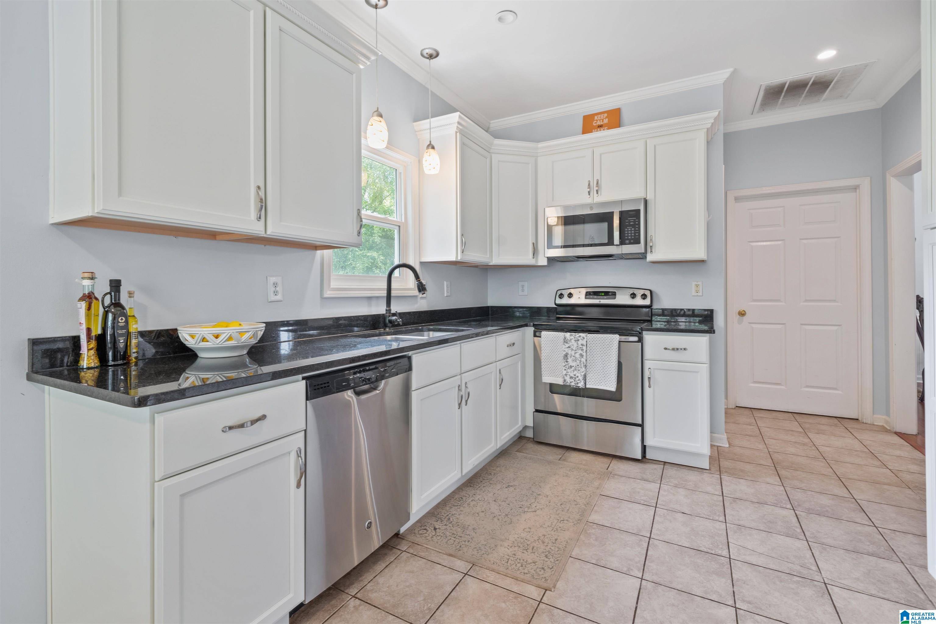 171 Pebble Drive Alabaster, AL 35007 - Photo 7 of 29