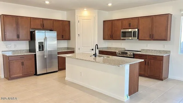 $389,950 | 25141 West La Salle Street, Buckeye, AZ 85326