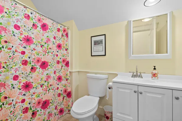 $500,000 | 11 Island Lane, Unit 1, Edgecomb, ME 04556