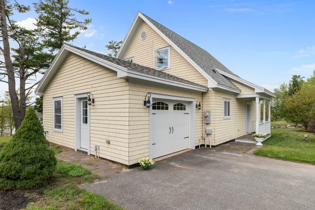 $500,000 | 11 Island Lane, Unit 1, Edgecomb, ME 04556