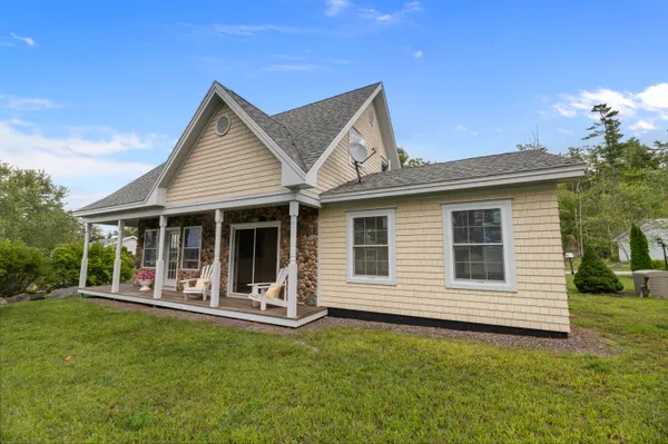 $500,000 | 11 Island Lane, Unit 1, Edgecomb, ME 04556