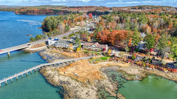 $500,000 | 11 Island Lane, Unit 1, Edgecomb, ME 04556