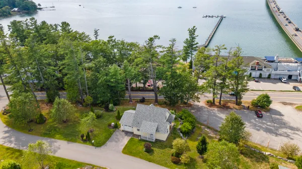 $500,000 | 11 Island Lane, Unit 1, Edgecomb, ME 04556