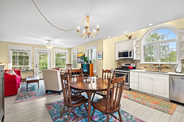 $500,000 | 11 Island Lane, Unit 1, Edgecomb, ME 04556