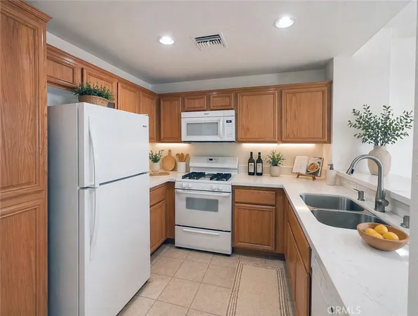 $609,000 | 13200 Pacific Promenade, Unit 217, Playa Vista, CA 90094