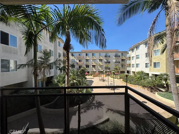 $609,000 | 13200 Pacific Promenade, Unit 217, Playa Vista, CA 90094