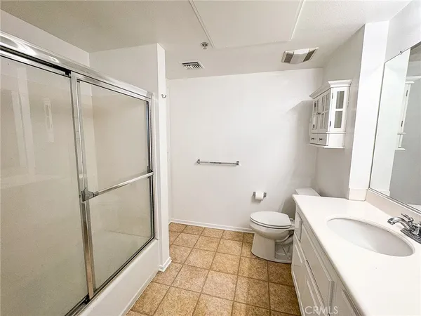 $609,000 | 13200 Pacific Promenade, Unit 217, Playa Vista, CA 90094