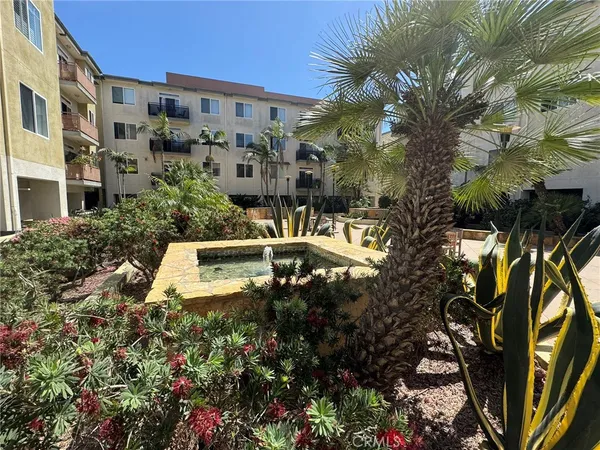 $609,000 | 13200 Pacific Promenade, Unit 217, Playa Vista, CA 90094