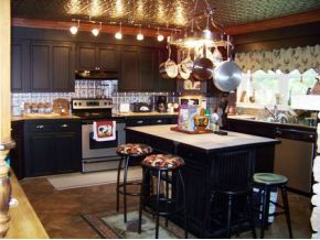 810 Big Dry Run Road Mountain City, TN 37683 - Photo 5 of 12 KITCHEN