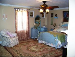 810 Big Dry Run Road Mountain City, TN 37683 - Photo 10 of 12 ADDITIONAL BEDROOM