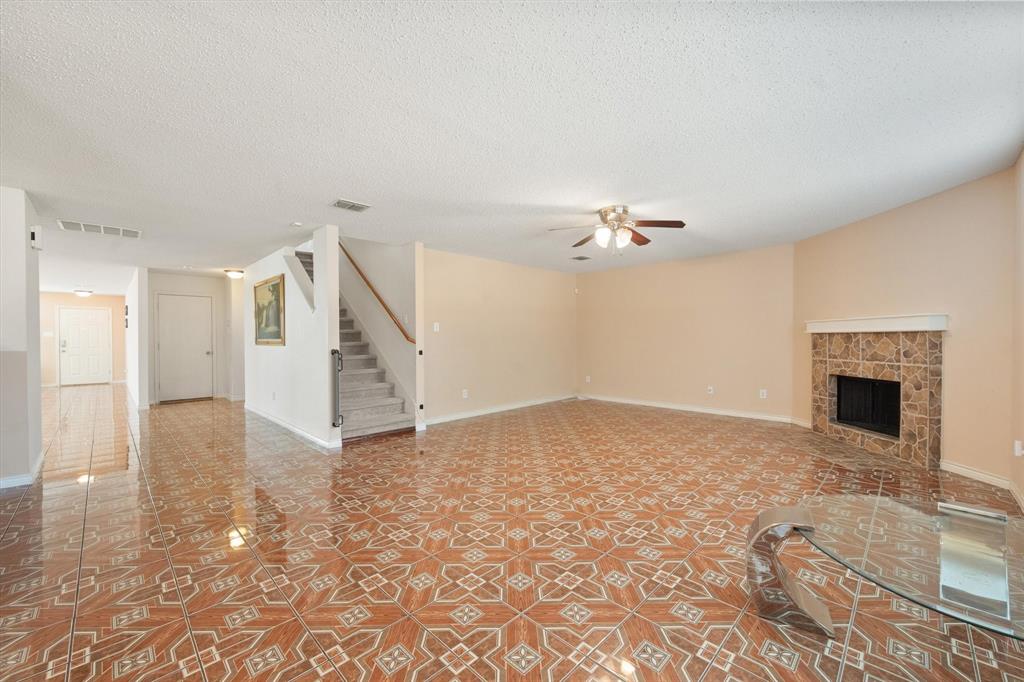 511 Travis Ranch Trail Arlington, TX 76002 - Photo 30 of 40 Gallery Image 30