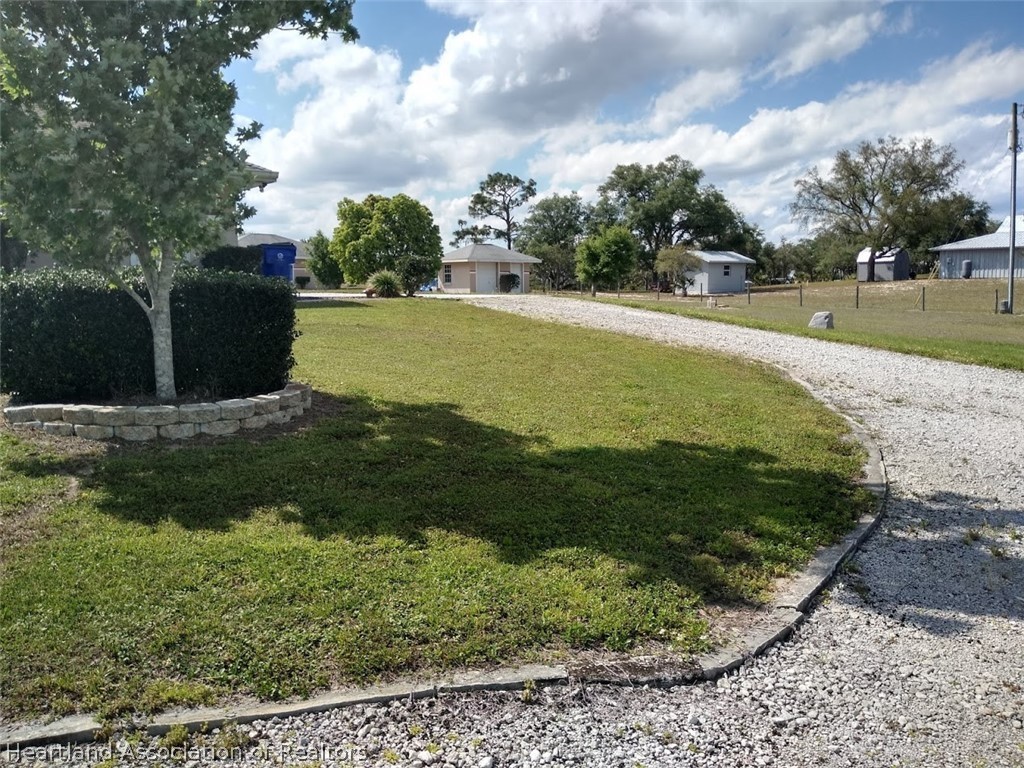 3125 Snyder Road Sebring, FL 33870 - Photo 4 of 33 Gallery Image 4
