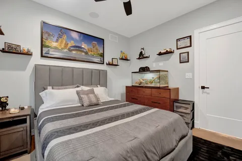 $1,775,000 | 1533 West Barry Avenue, Unit 2, Chicago, IL 60657