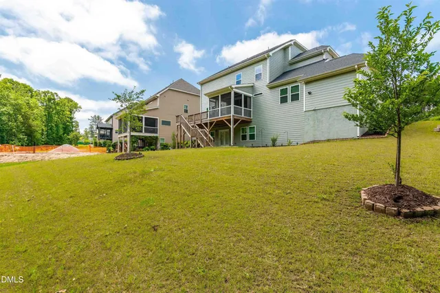 a view of a house with outdoor space