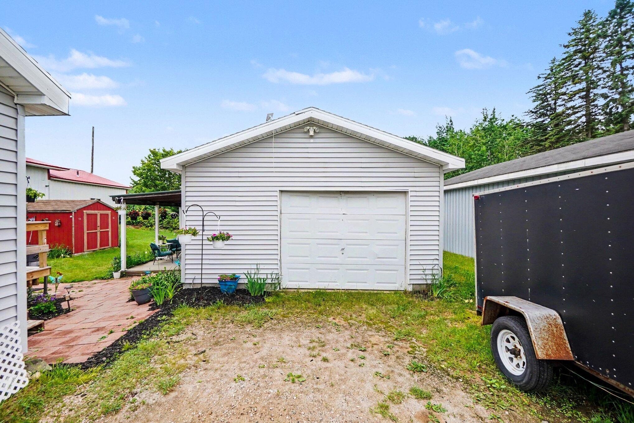21029 11 Mile Road Reed City, MI 49677 - Photo 9 of 27 027_file_5053