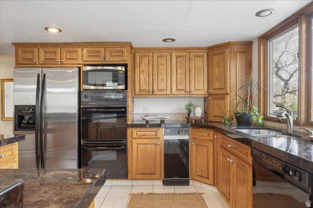 9725 Ruskin Circle Sandy, UT 84092 - Photo 19 of 75
