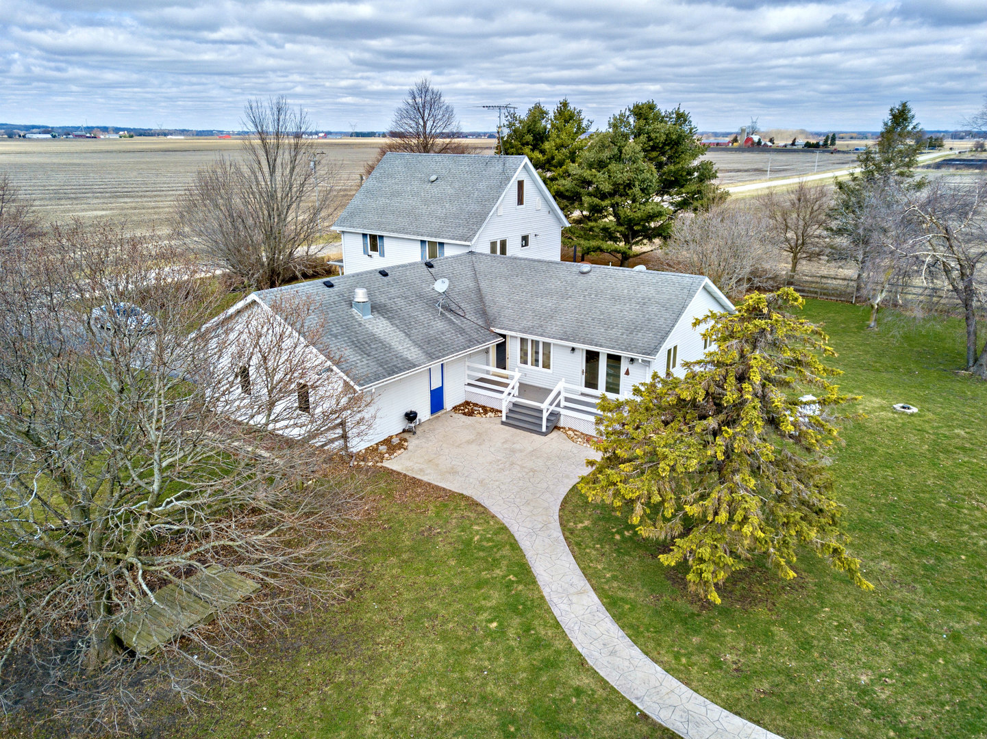 3217 Carlson Road Garden Prairie, IL 61038 - Photo 2 of 24