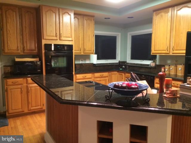 11808 Harley Road Lorton, VA 22079 - Photo 8 of 30 Kitchen