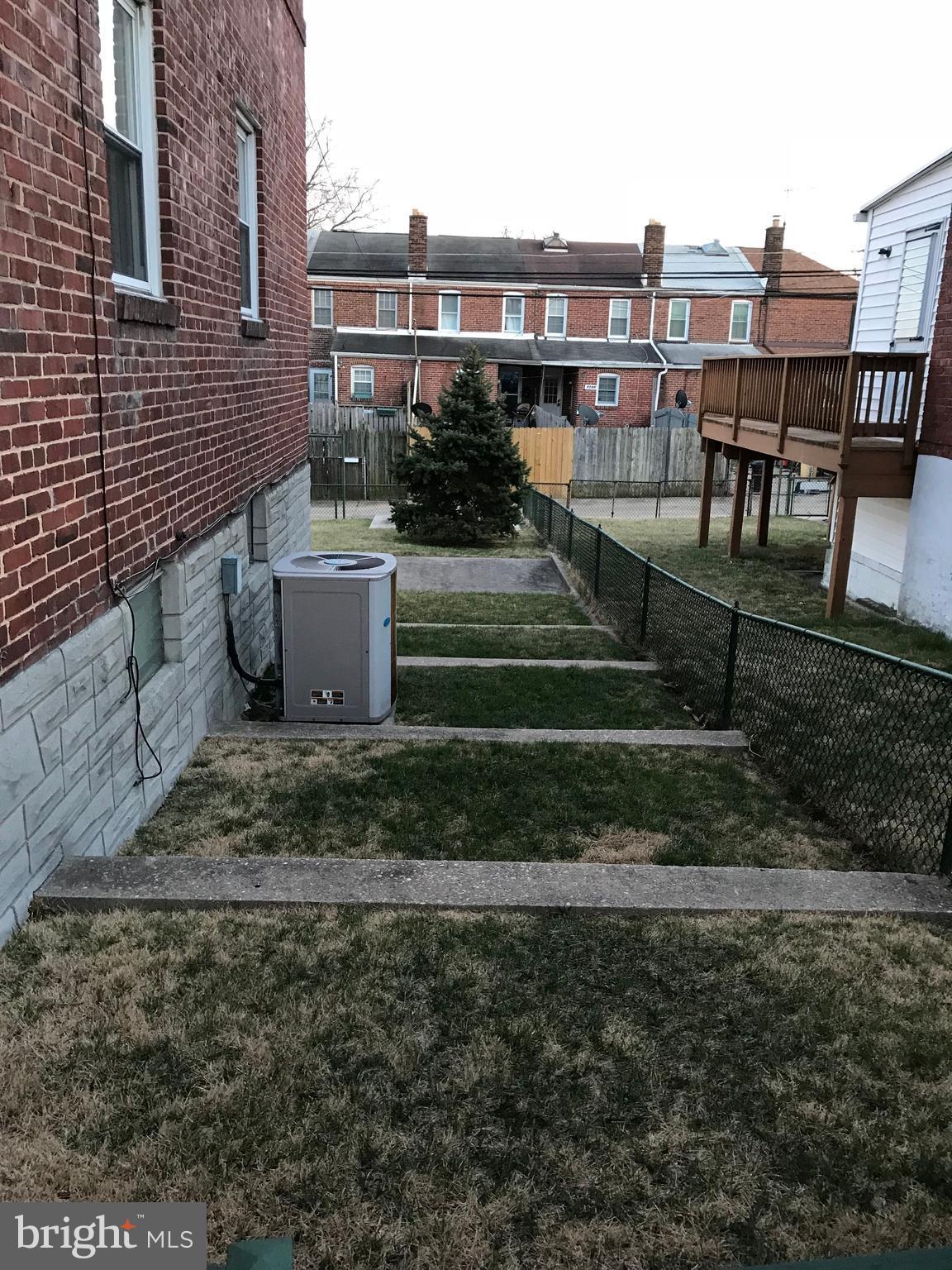 7737 Wynbrook Road Baltimore, MD 21224 - Photo 3 of 3 Side View