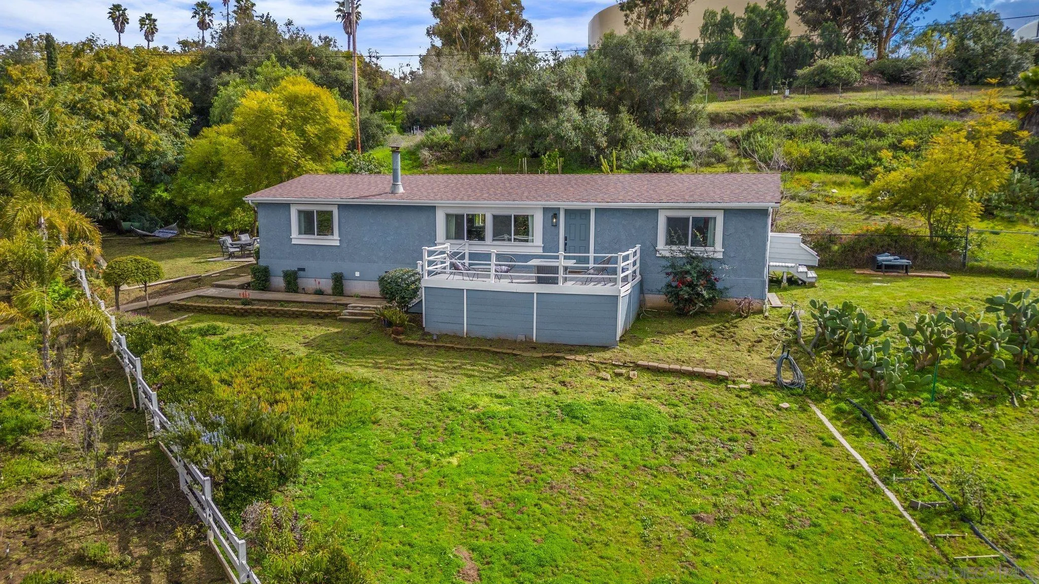 2113 Fallen Leaf Lane Fallbrook, CA 92028 - Photo 1 of 52 Gallery Image 1