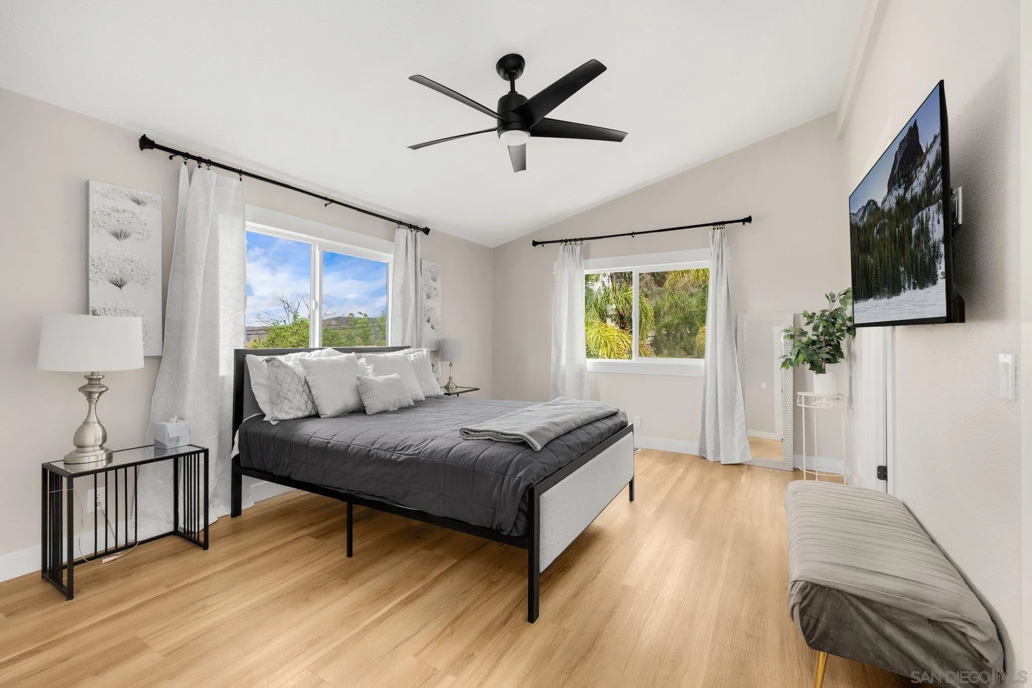 2113 Fallen Leaf Lane Fallbrook, CA 92028 - Photo 29 of 52 Gallery Image 29
