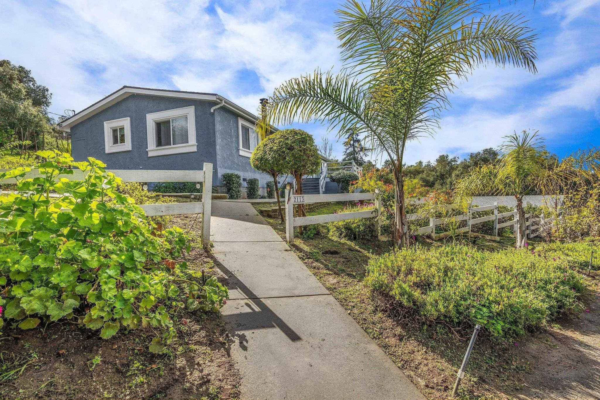 2113 Fallen Leaf Lane Fallbrook, CA 92028 - Photo 3 of 52 Gallery Image 3