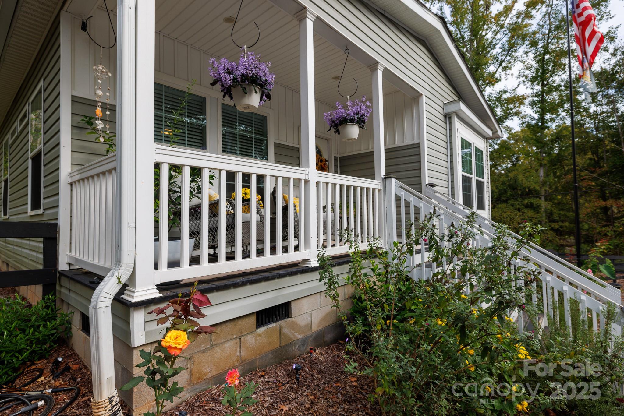 4575 Cureton Ferry Road Catawba, SC 29704 - Photo 5 of 42 a view of a house with backyard and porch