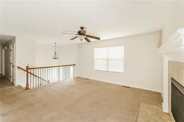 $2,350 | 1425 North 9th Street East, Louisburg, KS 66053