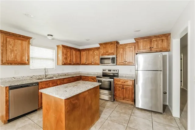 $2,350 | 1425 North 9th Street East, Louisburg, KS 66053