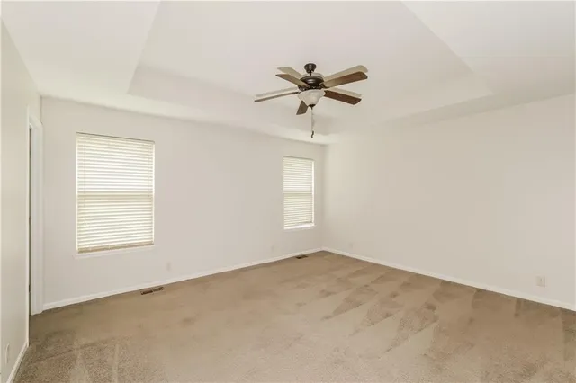 $2,350 | 1425 North 9th Street East, Louisburg, KS 66053