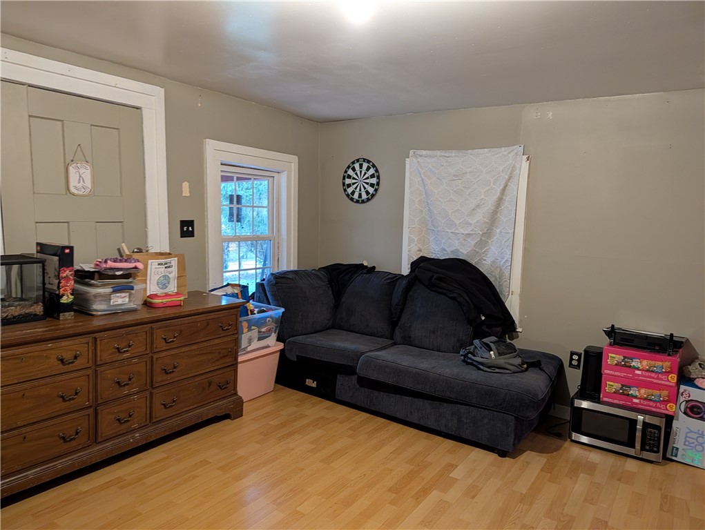 7998 Dutch Street Road Mount Morris, NY 14510 - Photo 5 of 10 Living room