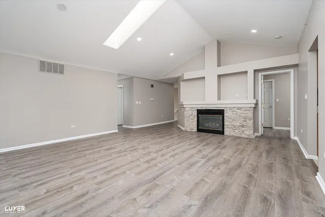 $3,500 | 7424 Lincoln Avenue, Unit D, Skokie, IL 60076