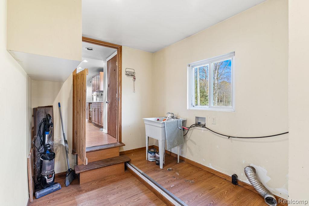 4576 West Baker Road Coleman, MI 48618 - Photo 15 of 40