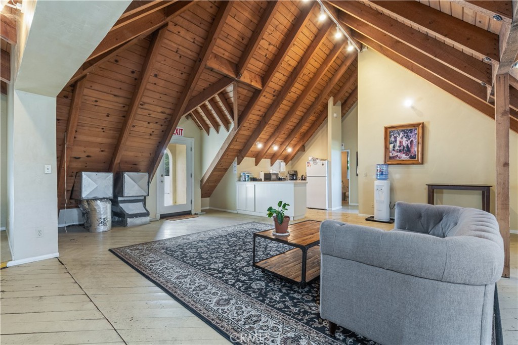 2720 Oak View Road Templeton, CA 93465 - Photo 56 of 75 Soaring Ceilings Create an Open, Spacious Feel