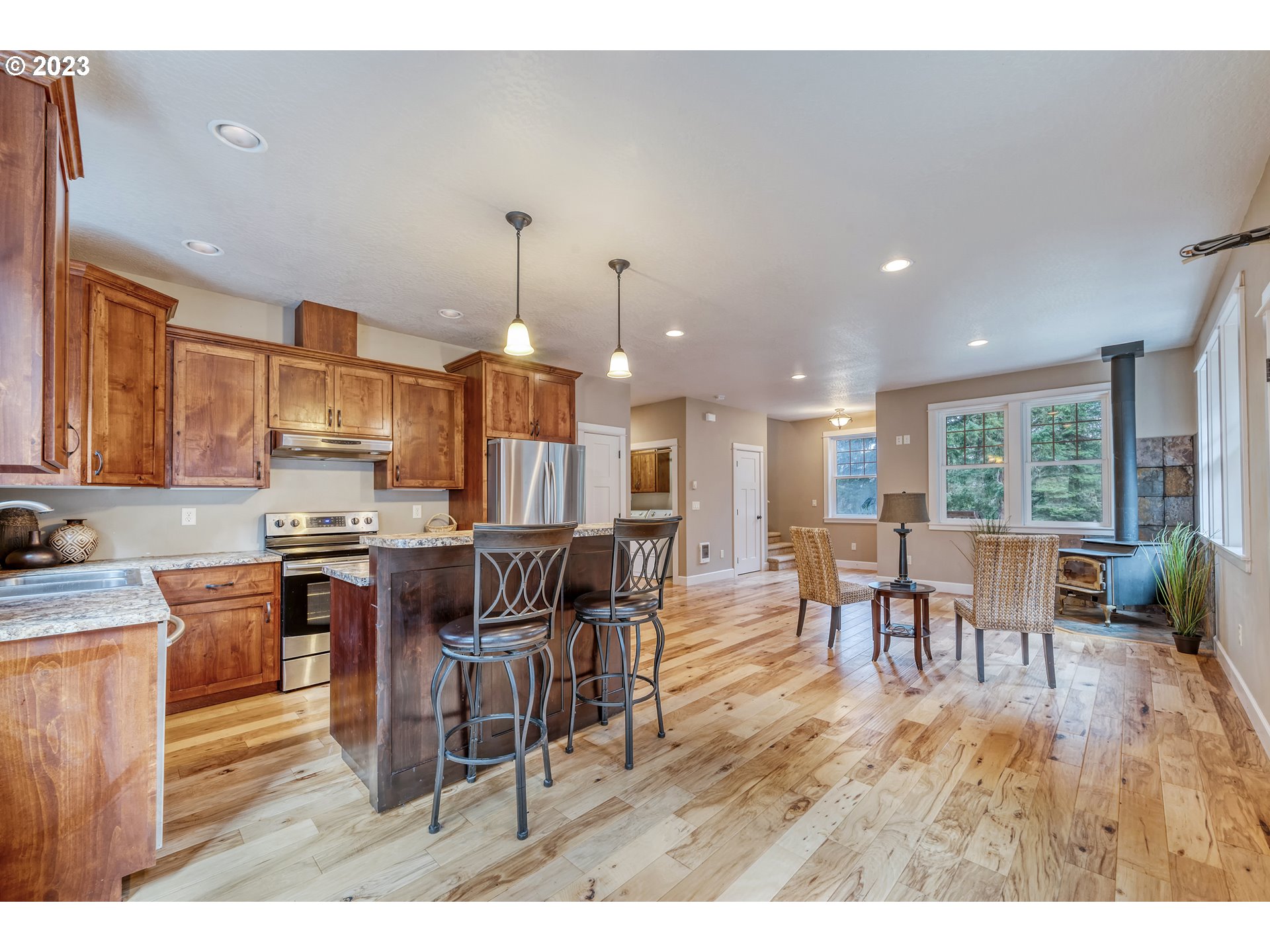82864 Weiss Road Creswell, OR 97426 - Photo 4 of 35 Gallery Image 4