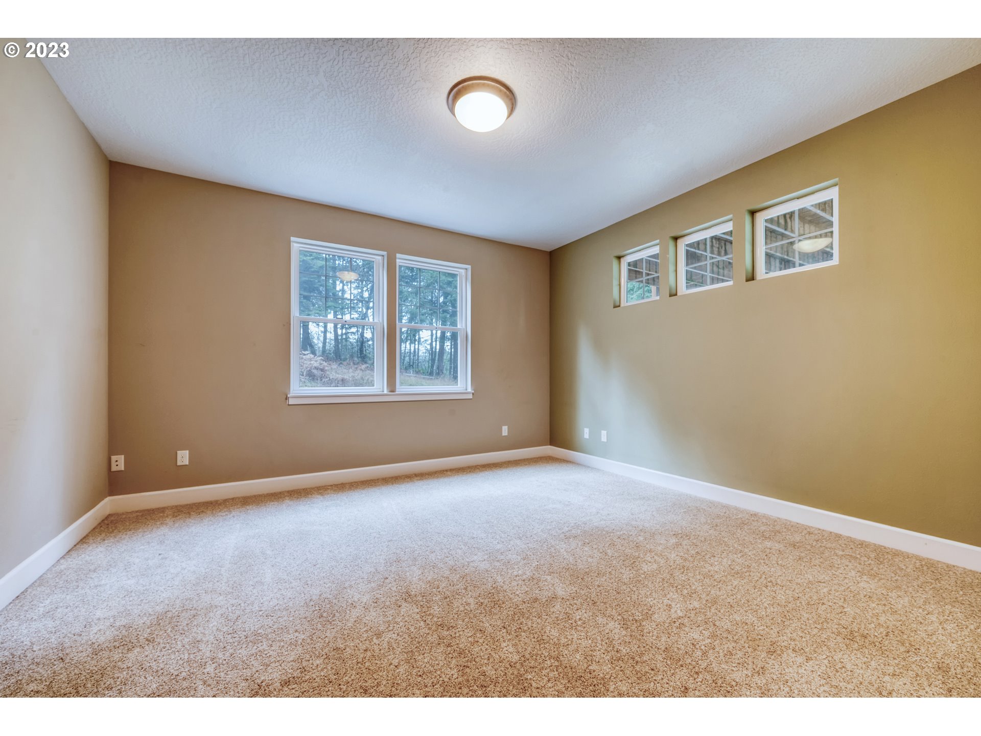 82864 Weiss Road Creswell, OR 97426 - Photo 9 of 35 Gallery Image 9