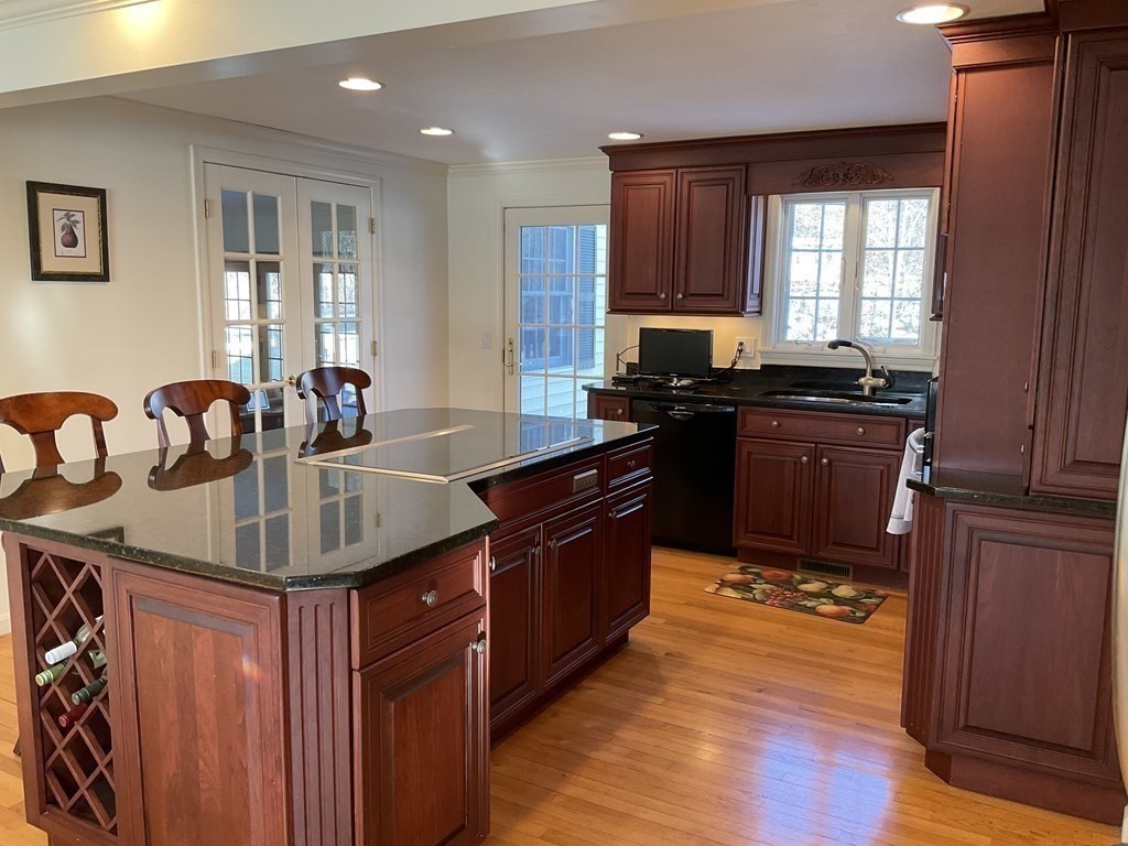 34 Henry Marsh Road Dudley, MA 01571 - Photo 13 of 31