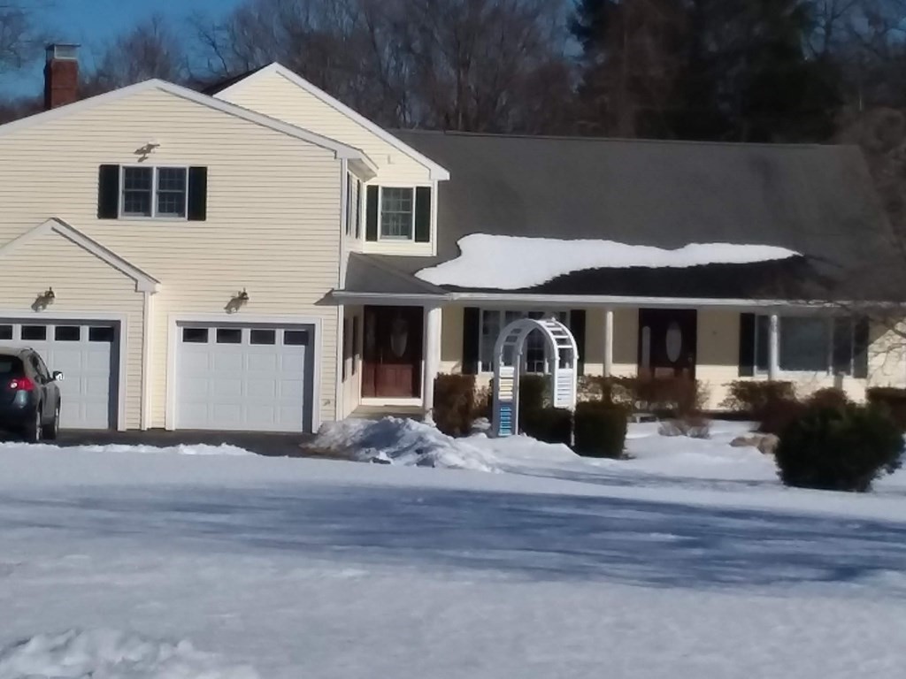 34 Henry Marsh Road Dudley, MA 01571 - Photo 3 of 31
