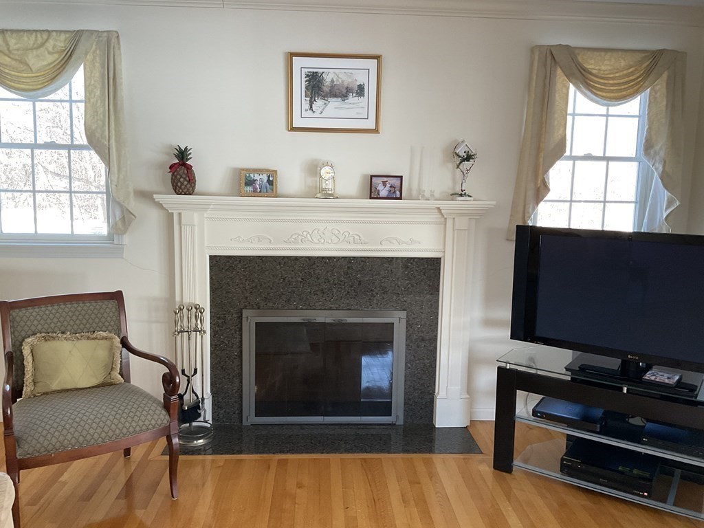 34 Henry Marsh Road Dudley, MA 01571 - Photo 6 of 31