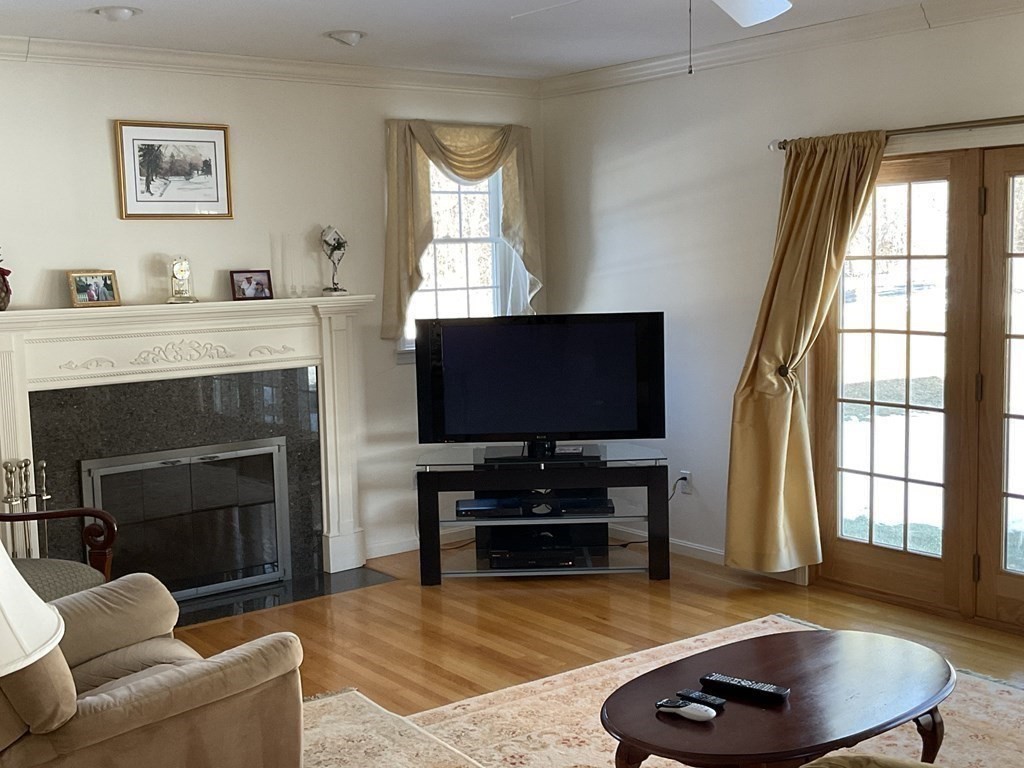 34 Henry Marsh Road Dudley, MA 01571 - Photo 9 of 31