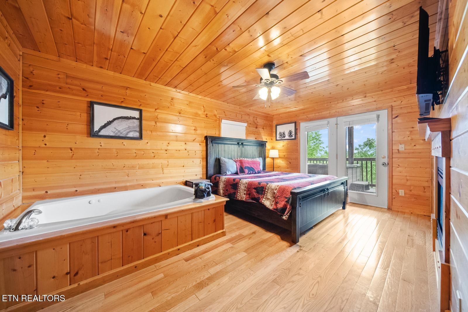 1644 Pinewood Way Sevierville, TN 37862 - Photo 15 of 44 WhatsApp Image 2025-10-29 at 9.12.15 AM